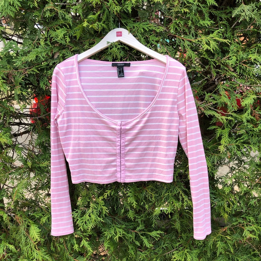 long sleeve scoop neck